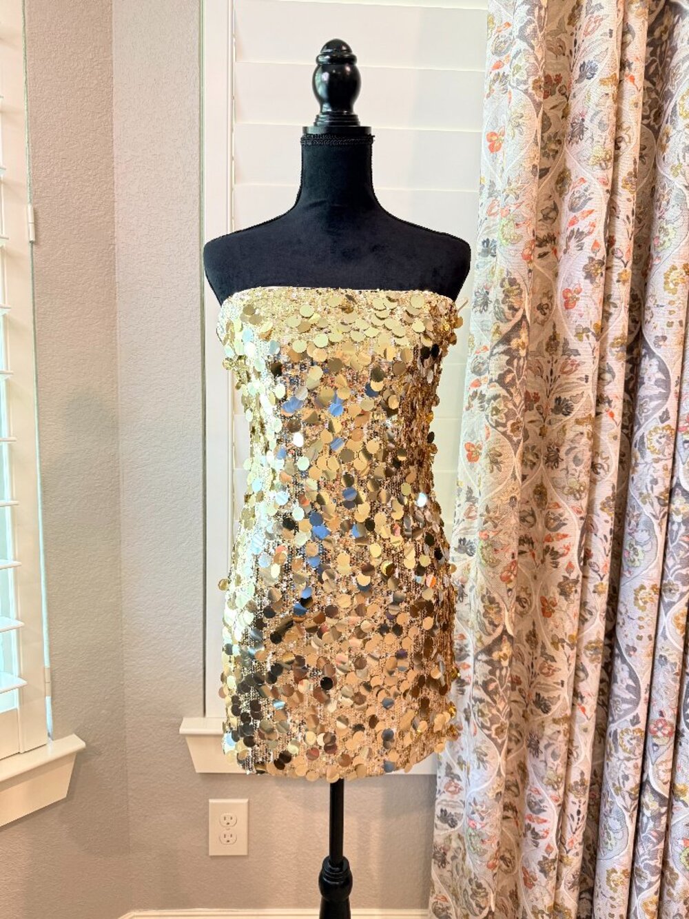Gold Strapless Sequin Mini Dress - Large